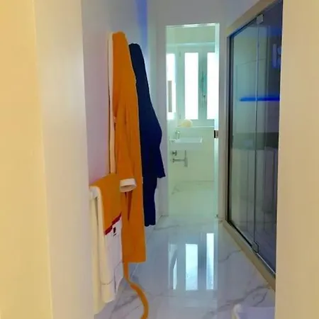 Uncomparable Luxury In Un Lusso Ineguagliabile A Neapel